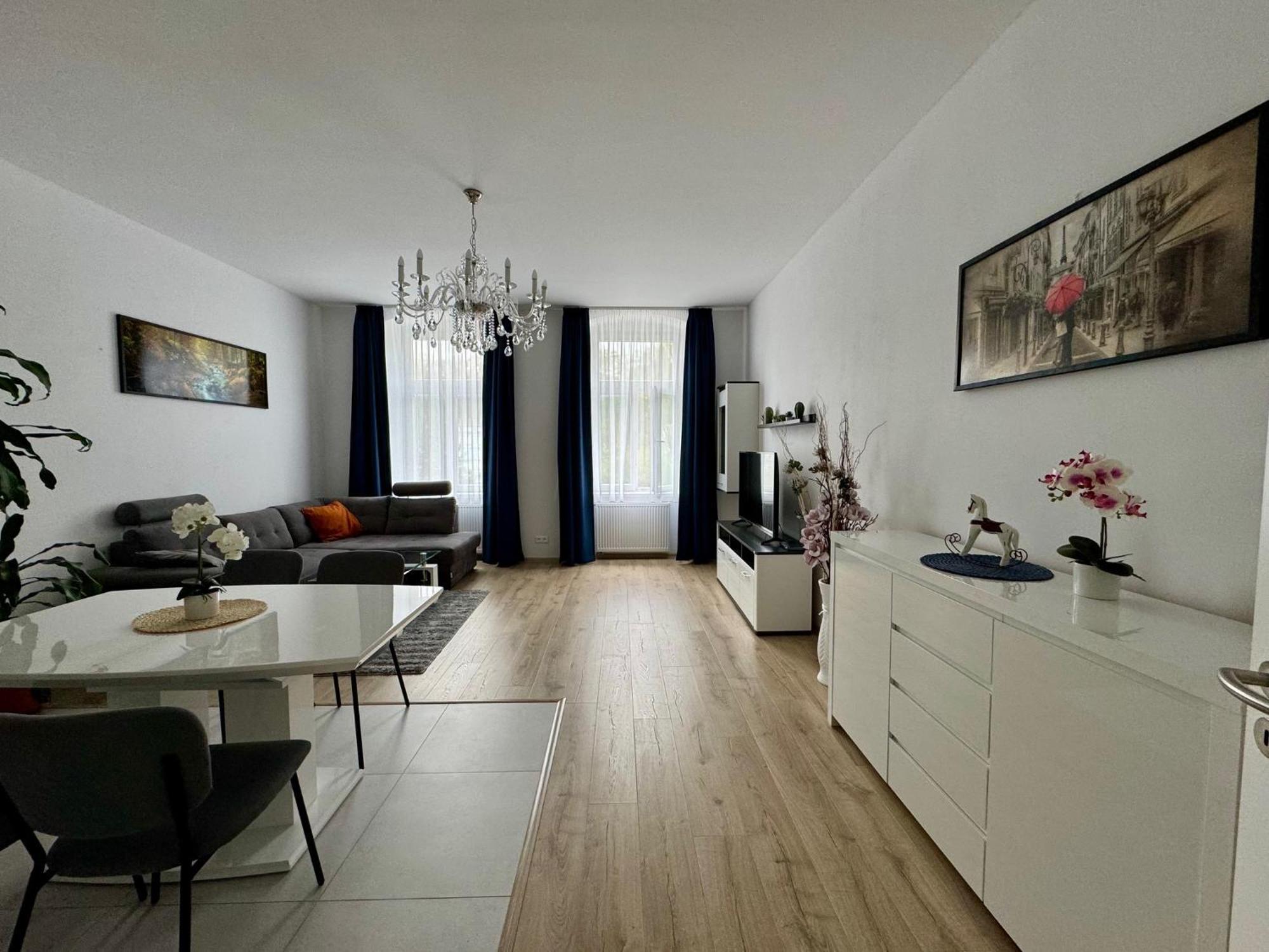 Top Class Apartments In Carlsbad カルロヴィ・ヴァリ エクステリア 写真